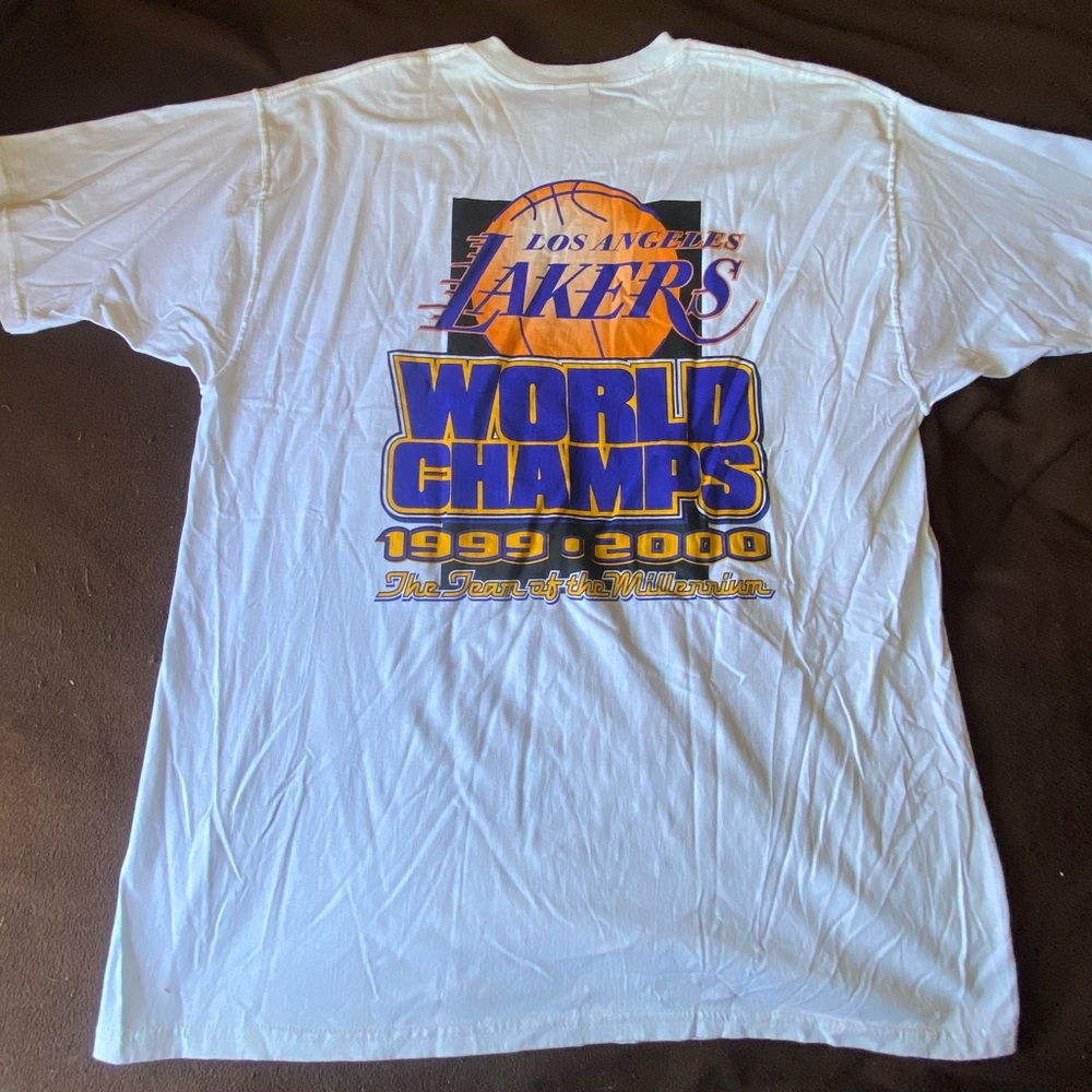 Los Angeles Lakers World Champs 1999-2000 White T-Shirt 🪐